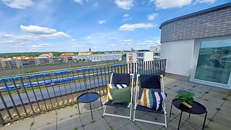 1 Queen Premium City View Roof Terrace Up to 3 adults