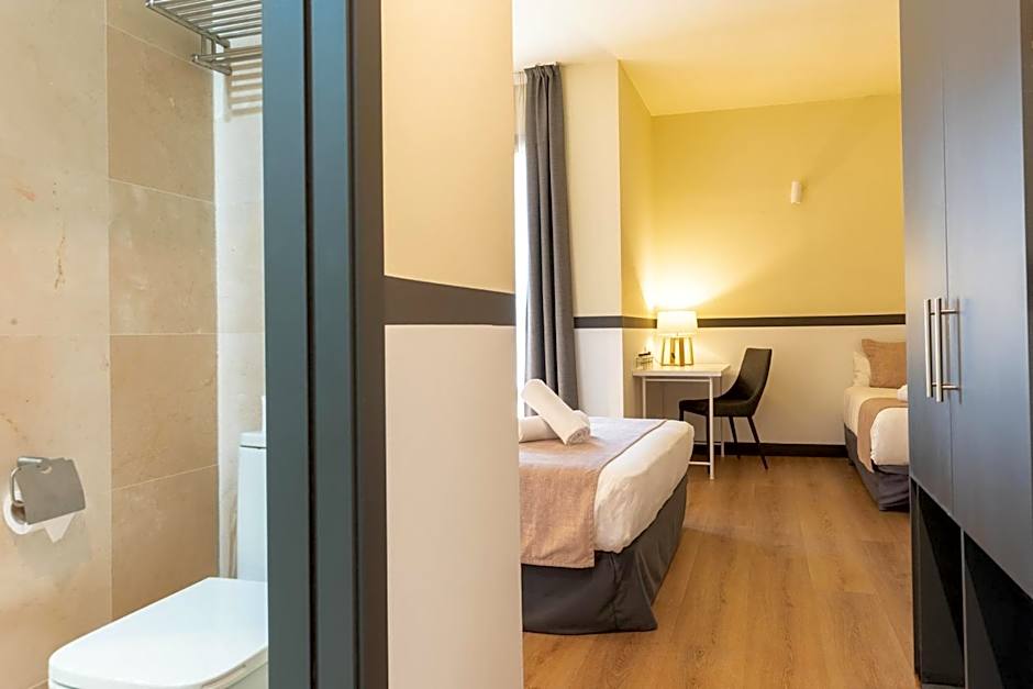 May Ramblas Hotel