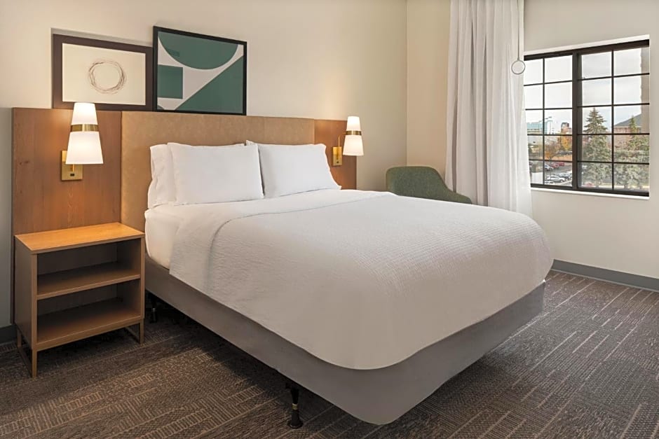 Staybridge Suites Minneapolis-Maple Grove