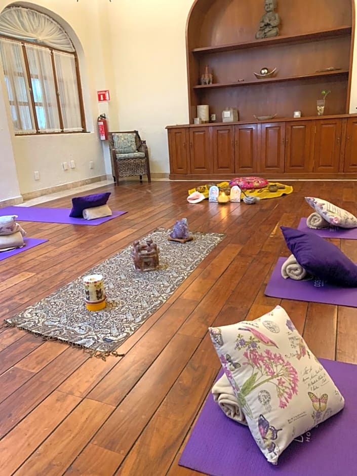Hotel Dos Patios, Holistico Boutique & SPA