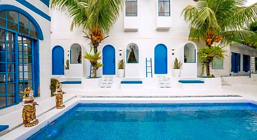 Bombora Surf Camp Hotel