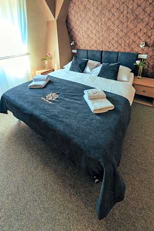 Small Twin Room