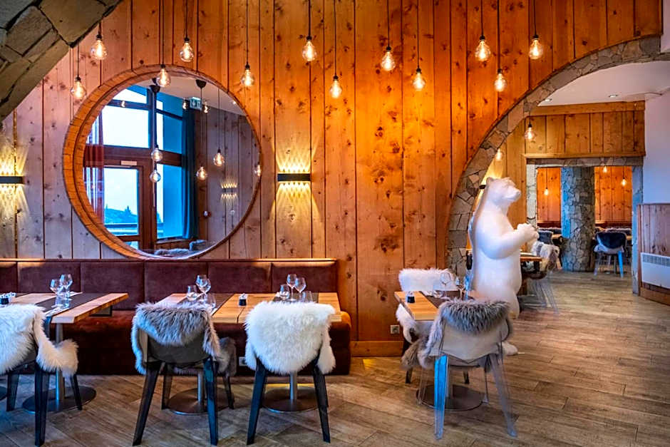 Royal Ours Blanc Boutique Hotel & Spa