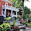 South Broadway Manor B&B - Near Fallingwater, Ohiopyle State Park, Hiking & Biking trails GAP