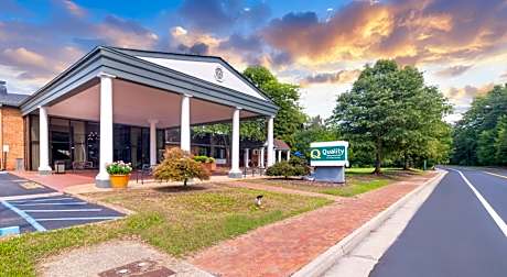 Quality Inn & Suites