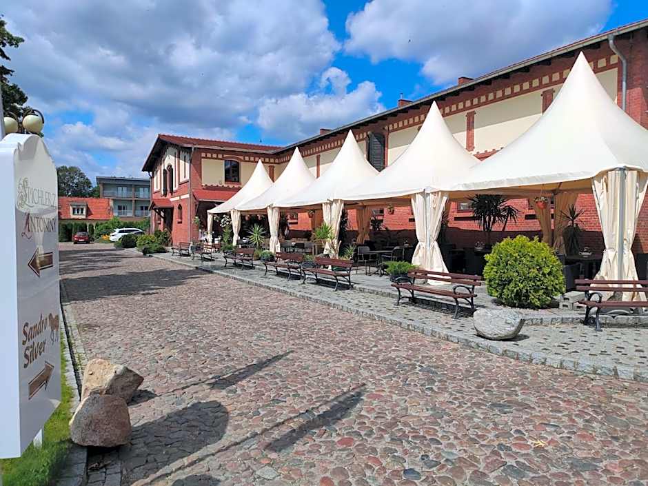 Hotel Sandro Silver & Spichlerz Antoniny