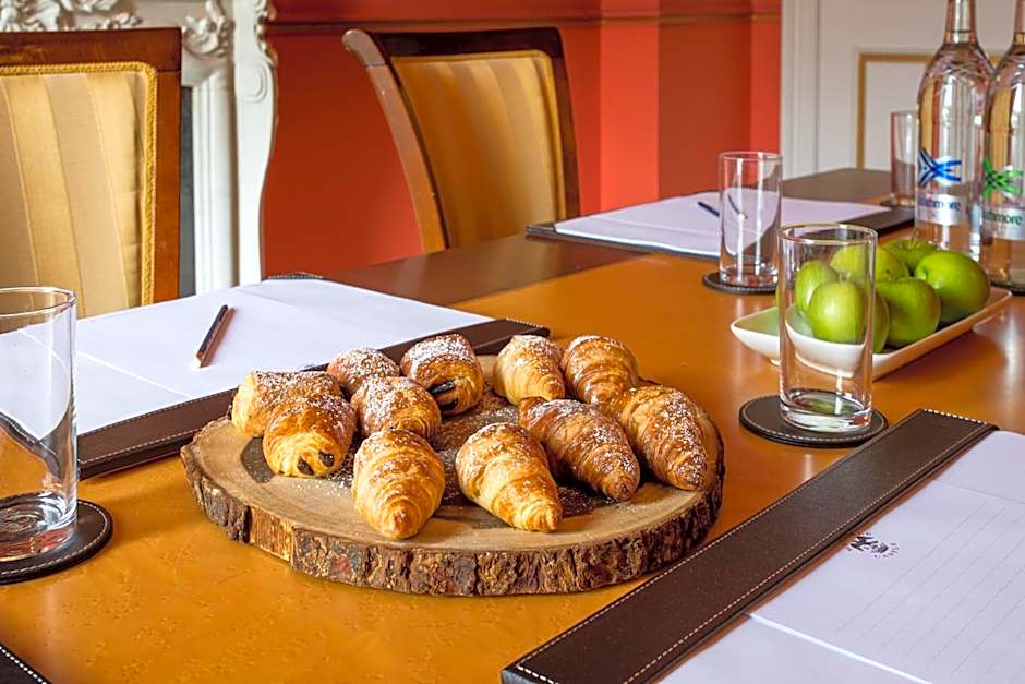 Melville Castle Hotel