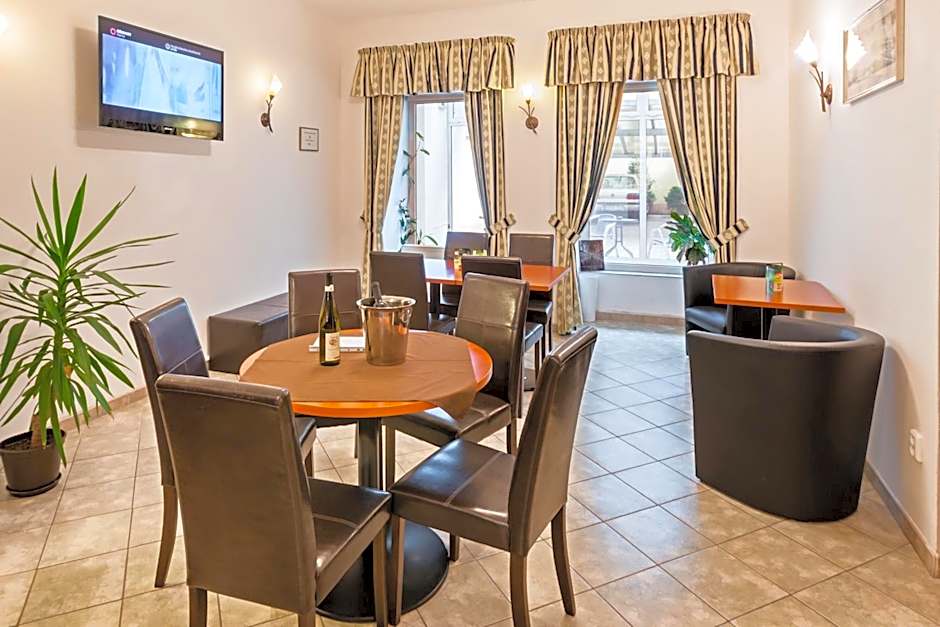 Hotel Augustus Et Otto