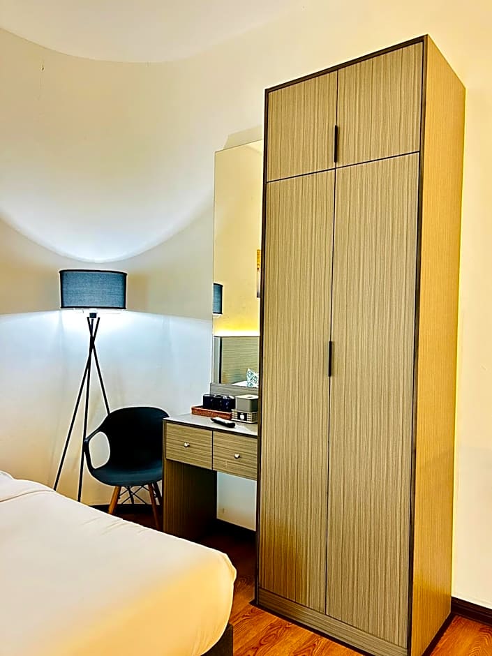 Lestari Inn Boutique Residence - Private Parking