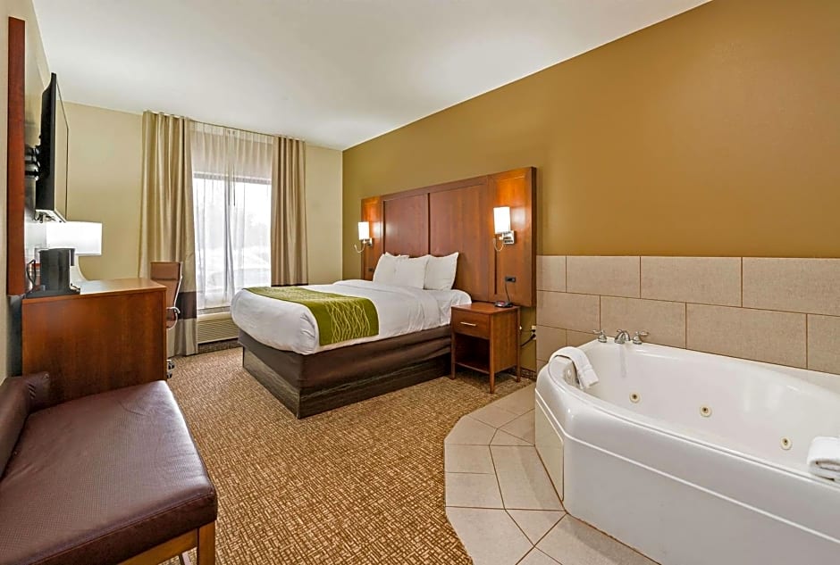 Comfort Inn & Suites - Fort Gordon