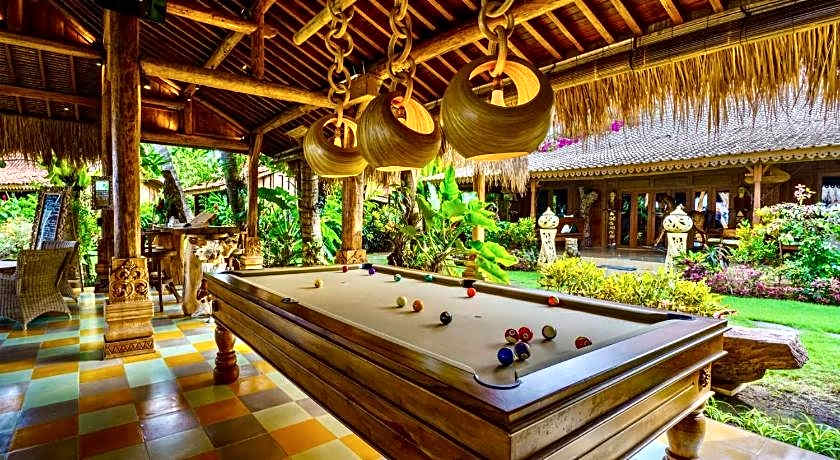LOUKA BEACH BALI