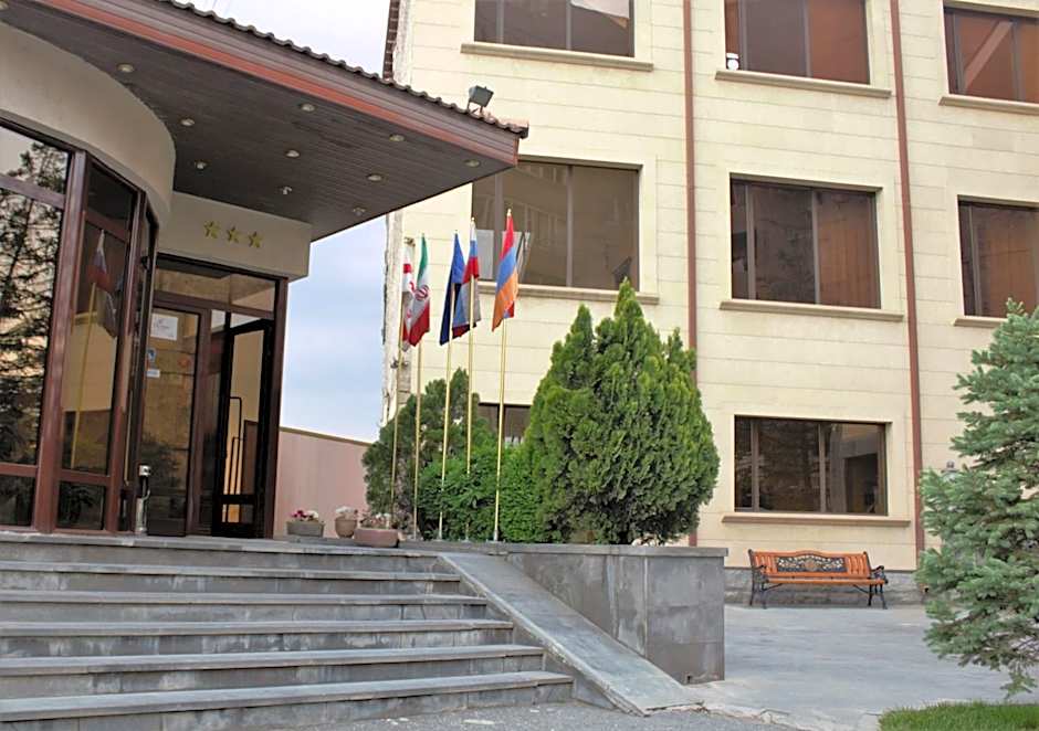 Olympia Garden Hotel