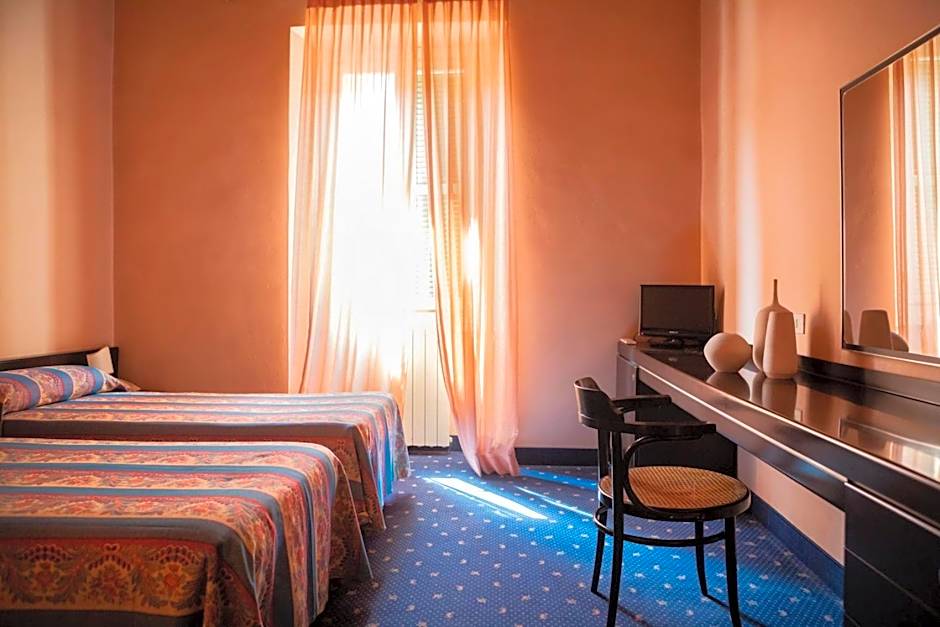 Hotel Milano Pool & Garden