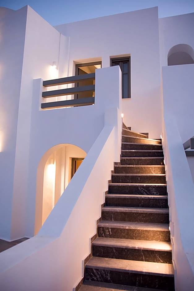 Amphitrite Suites Santorini