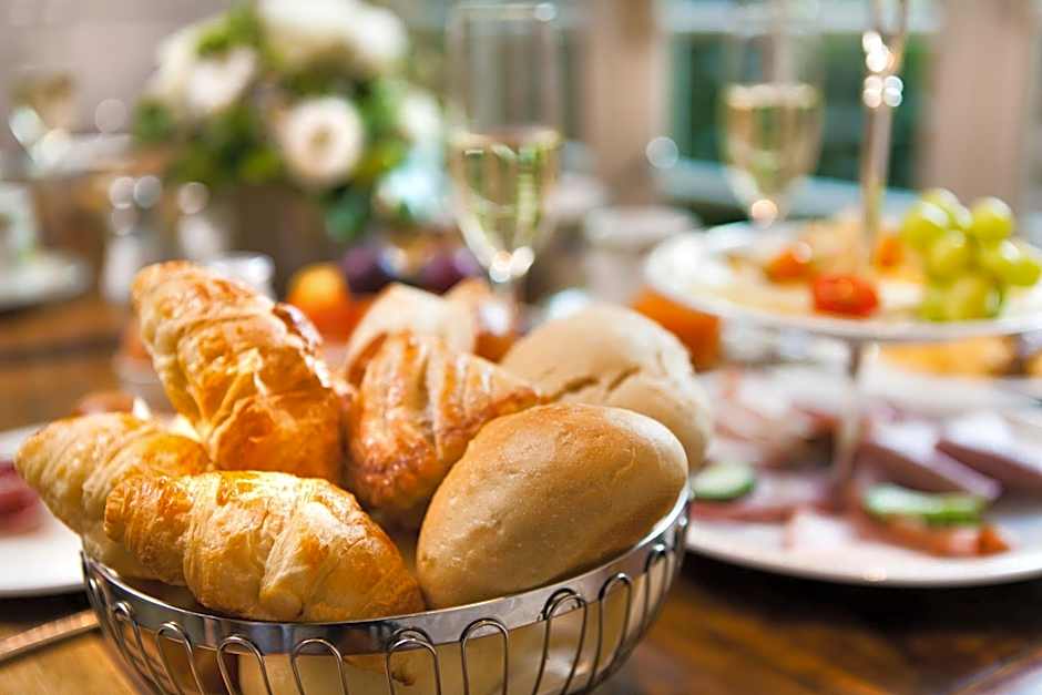 THE GATE GARDEN Hotel