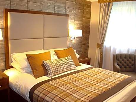 Loch View Double Room
