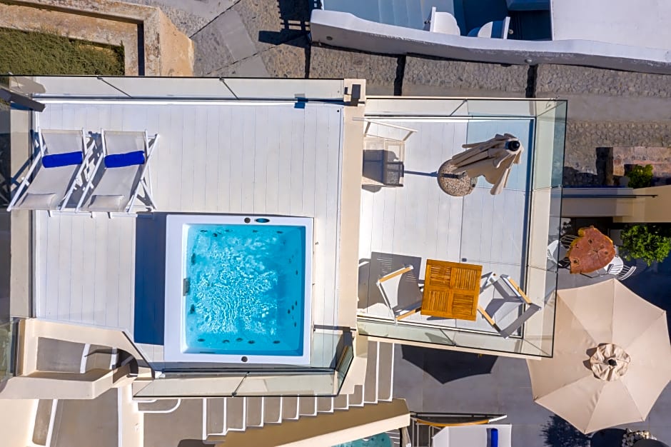 Mythical Blue Luxury Suites