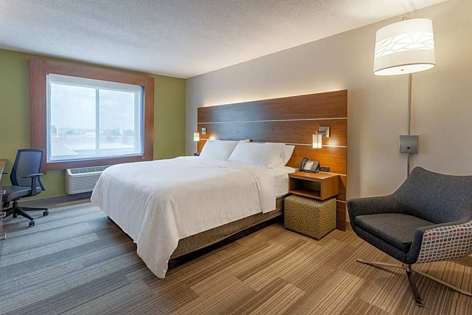 Holiday Inn Express Hotel & Suites Burlington By IHG