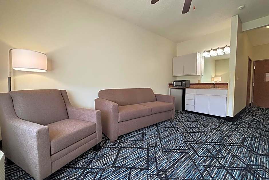 Baymont by Wyndham Decatur IL North