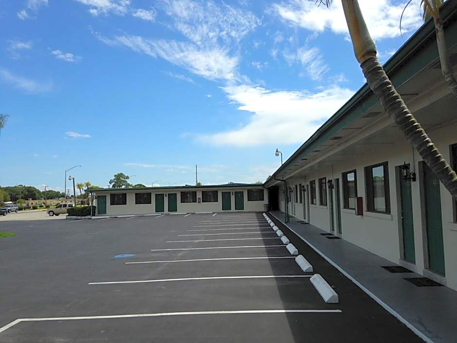 Economy Inn Okeechobee