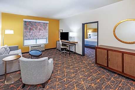 One-Bedroom Suite with Sofa Bed