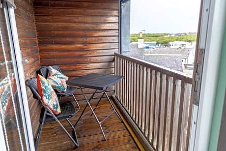 Double Room with Balcony and Sea View