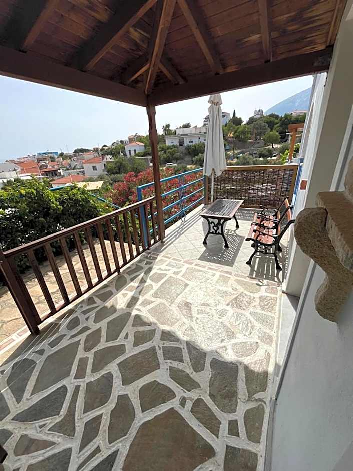 Pantheon Apartments & Studios