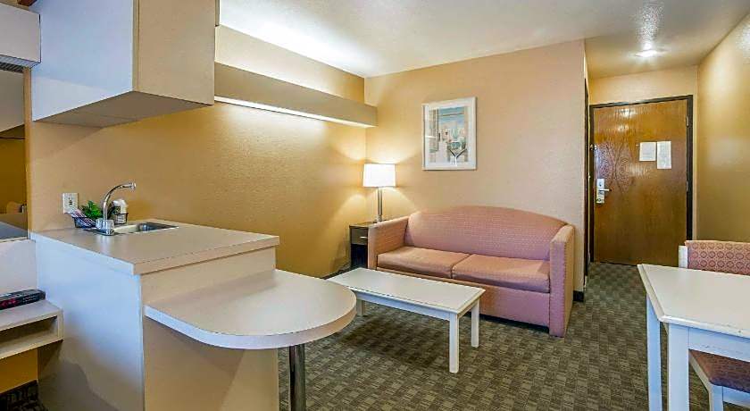 Quality Inn & Suites Elko
