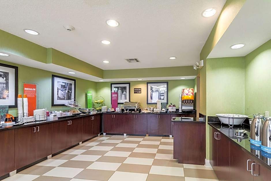 Hampton Inn By Hilton Jackson-Pearl-International Airport