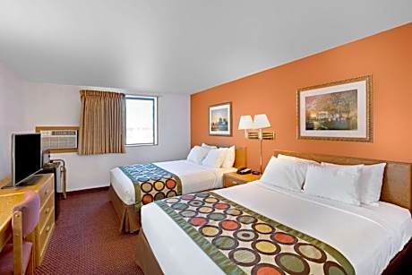 Queen Room with Two Queen Beds - Non-Smoking