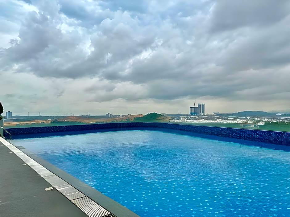 D'Pristine Suites at Medini