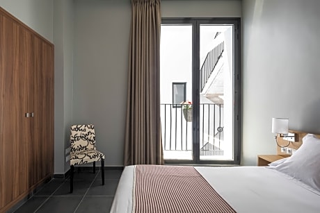 APARTMENT TWO BEDROOMS  CAPACITY 3