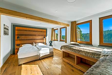 Grand Double Room with Lake View