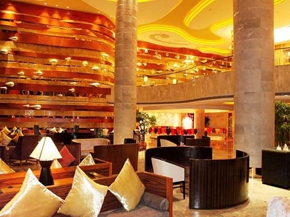 Days Hotel and Suites Yangjiang