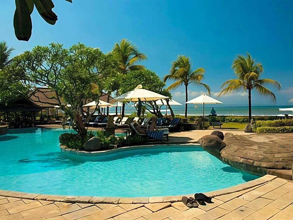 Grand Balisani Suites Hotel