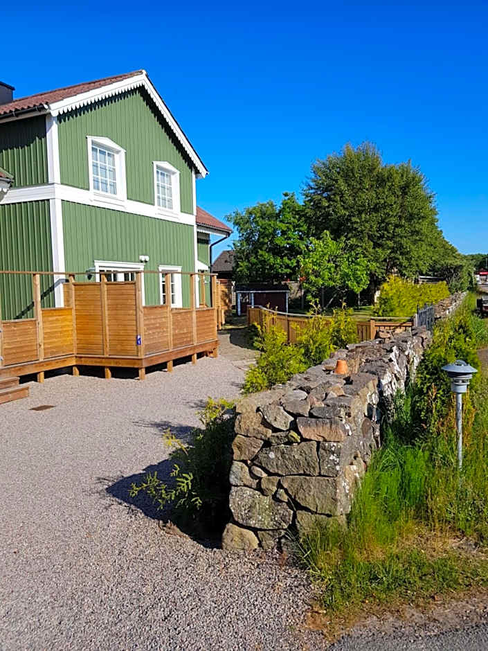 Vare 4 vandrarhem AB