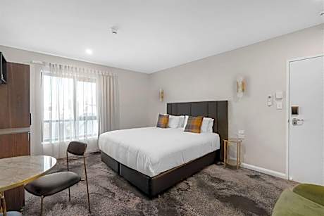 St Hugh Hotel Wagga Wagga