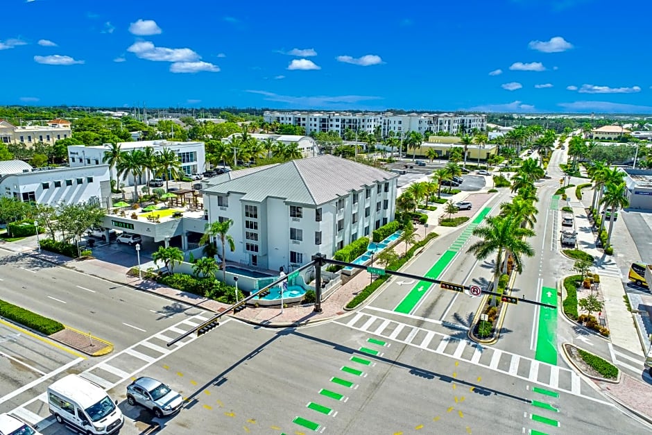 Naples Park Central Hotel