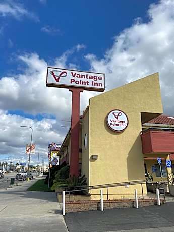Vantage Point Inn - Woodland Hills