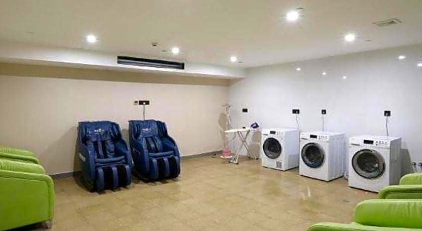 GEM Hotel Ningbo Jiangbei District Hongtang Haide Square