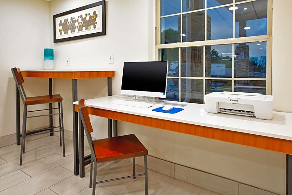 Holiday Inn Express Hotel & Suites Sunbury-Columbus Area By IHG