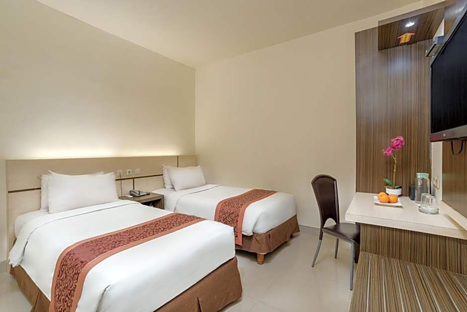 Jolin Hotel Panakkukang by LIFE