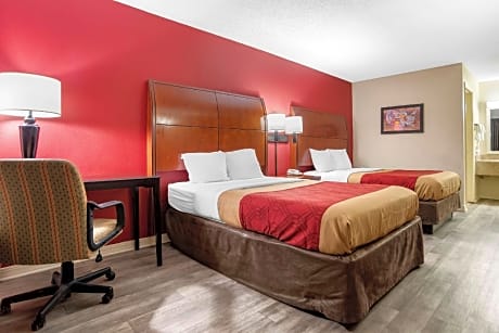 2 Double Beds, Smoking