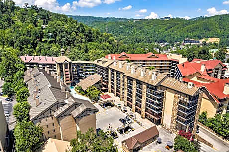 Gatlinburg Town Square