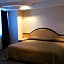 Porto Novo Hotel & Suites