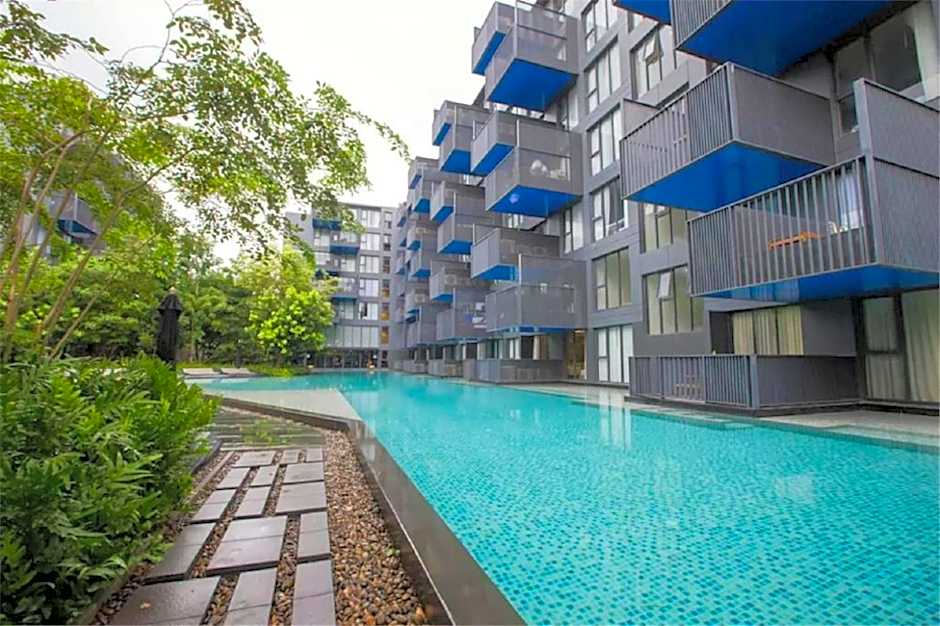 The Deck Patong by VIP