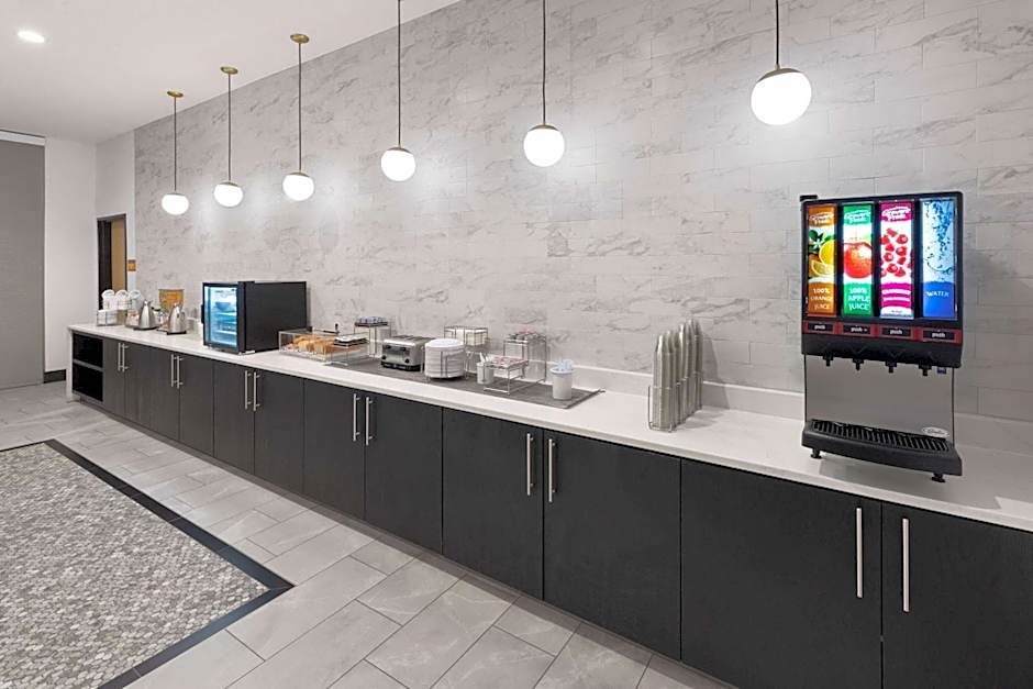 La Quinta Inn & Suites by Wyndham Austin Parmer/Tech Ridge