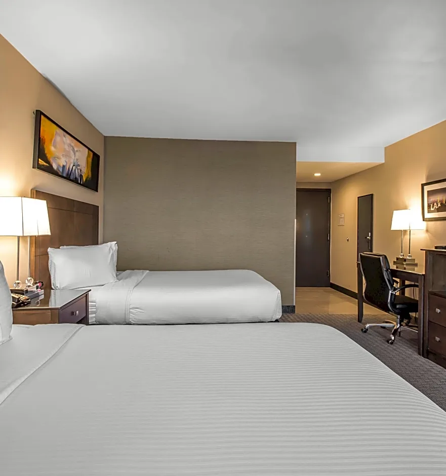 THE TENNESSEAN Personal Luxury Hotel