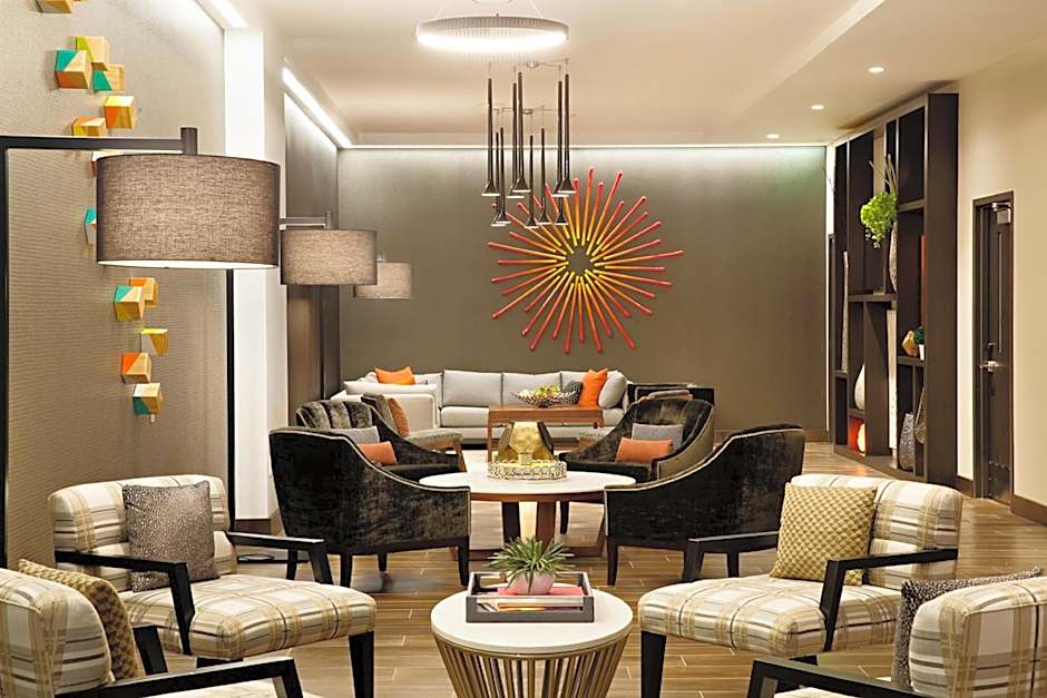 Hampton Inn & Suites Dallas / Downtown