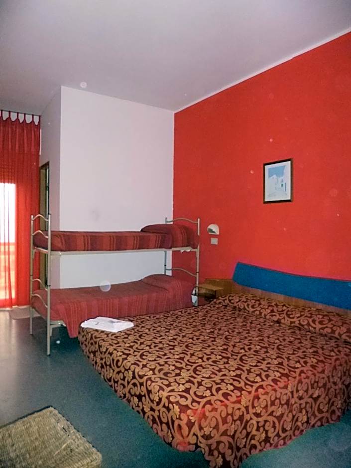 Consul Hotel